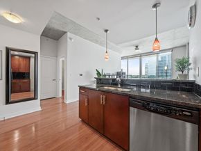 360 Nueces ST 1118, Austin TX 78701