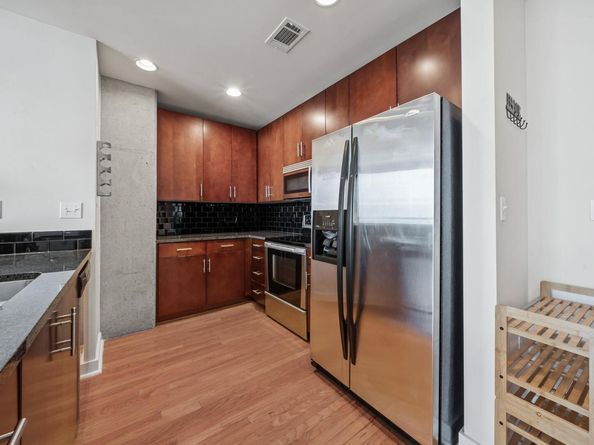 360 Nueces ST 1118, Austin TX 78701