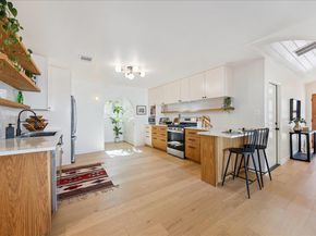 2512 Burly Oak DR, Austin TX 78745