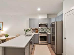908 Nueces St 37, Austin TX 78701
