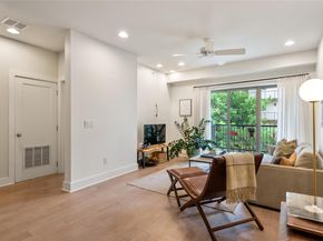 908 Nueces St 37, Austin TX 78701