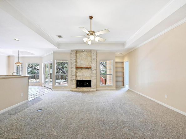 106 Los Altos DR, Lakeway TX 78734