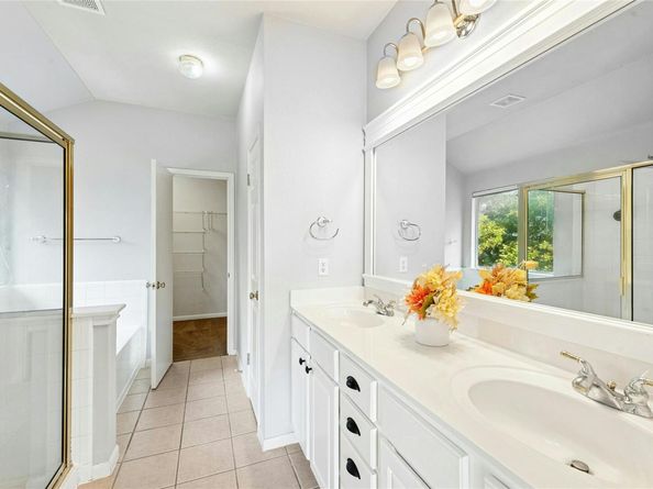 214 Grand Isle DR, Round Rock TX 78665