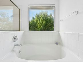 214 Grand Isle DR, Round Rock TX 78665