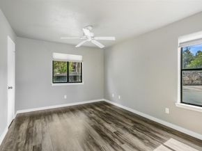 8200 Neely DR 229, Austin TX 78759