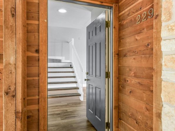 8200 Neely DR 229, Austin TX 78759