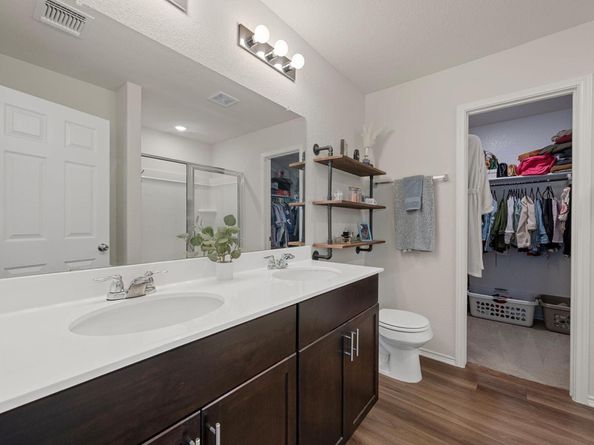 27 Pacific Loon ST, Leander TX 78641