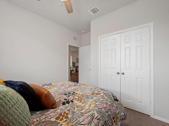 27 Pacific Loon ST, Leander TX 78641