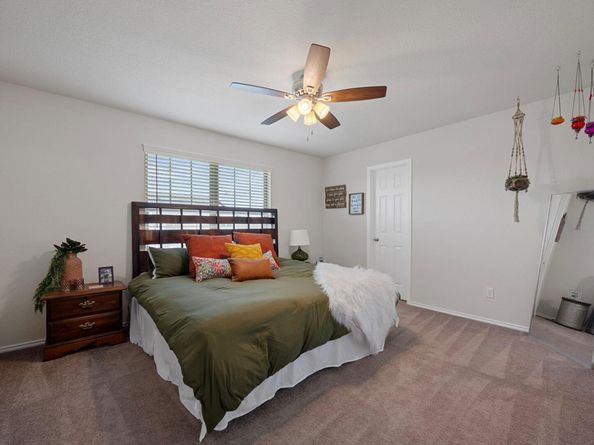 27 Pacific Loon ST, Leander TX 78641