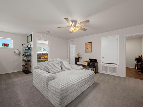 27 Pacific Loon ST, Leander TX 78641