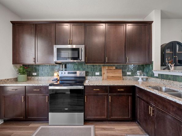 27 Pacific Loon ST, Leander TX 78641