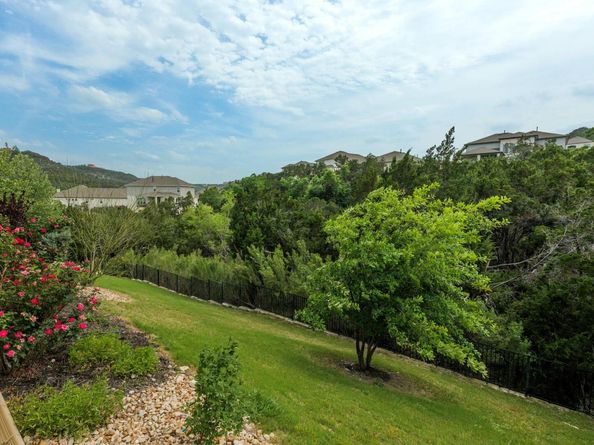 207 Vista Village CV, Lakeway TX 78738