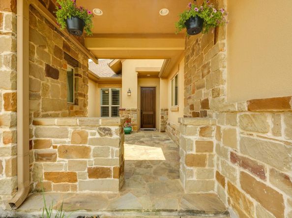 207 Vista Village CV, Lakeway TX 78738