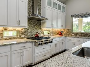 207 Vista Village CV, Lakeway TX 78738