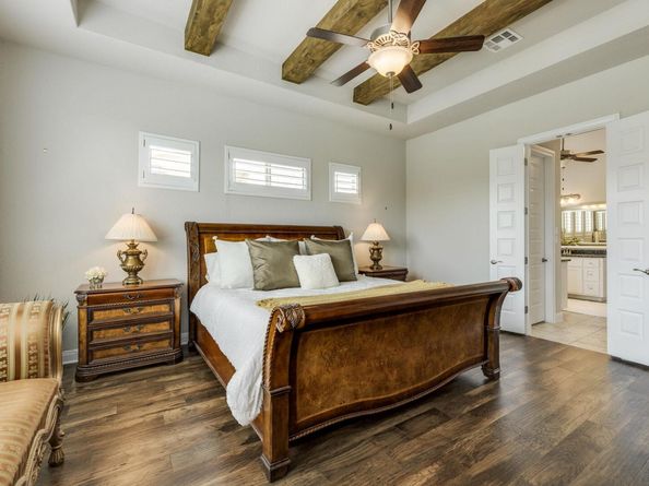 207 Vista Village CV, Lakeway TX 78738