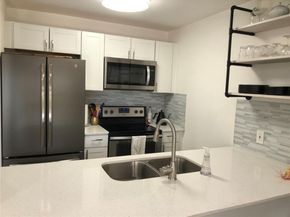 6409 Burns ST 306, Austin TX 78752