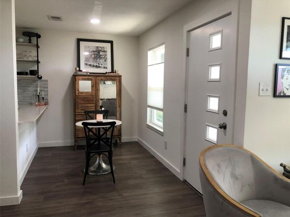 6409 Burns ST 306, Austin TX 78752