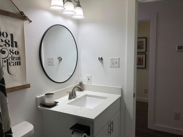 6409 Burns ST 306, Austin TX 78752