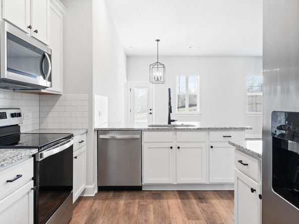 9704 Gladsome PATH, Manor TX 78653