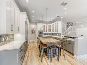 18 Ehrlich RD, Austin TX 78746