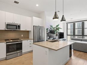 800 Embassy DR 413, Austin TX 78702