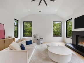907 Karen Ave, Austin TX 78757