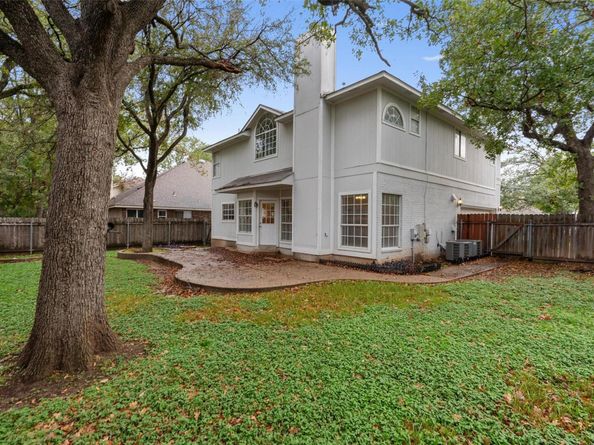 3925 Newland DR, Round Rock TX 78681