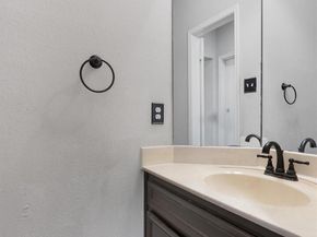 3925 Newland DR, Round Rock TX 78681