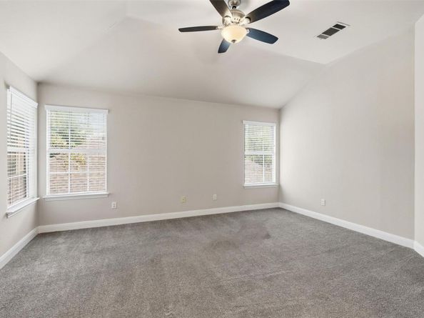 3925 Newland DR, Round Rock TX 78681