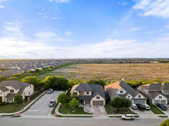 401 Daniel XING, Liberty Hill TX 78642