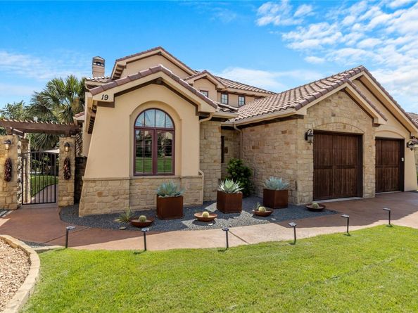 19 San Savio CT, Austin TX 78738