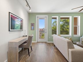 1900 Barton Springs RD 5009, Austin TX 78704