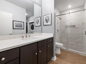 1900 Barton Springs RD 5009, Austin TX 78704
