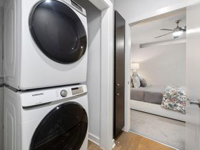 1900 Barton Springs RD 5009, Austin TX 78704