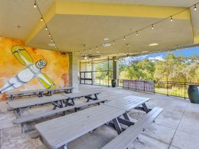 1900 Barton Springs RD 5009, Austin TX 78704