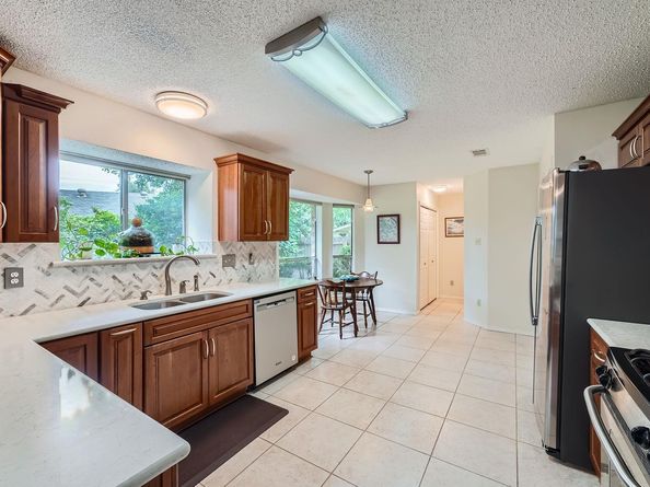 12711 Possum Hollow DR, Austin TX 78729