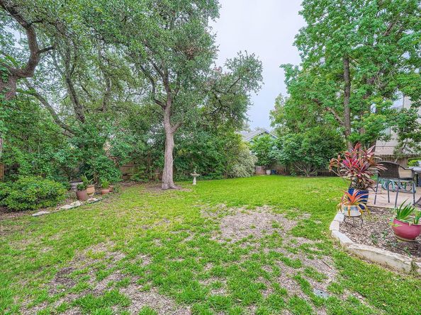 12711 Possum Hollow DR, Austin TX 78729