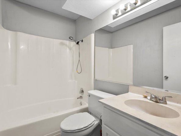 910 Duncan LN 57, Austin TX 78705