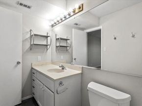 910 Duncan LN 57, Austin TX 78705