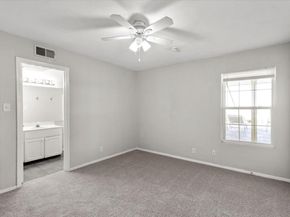 910 Duncan LN 57, Austin TX 78705