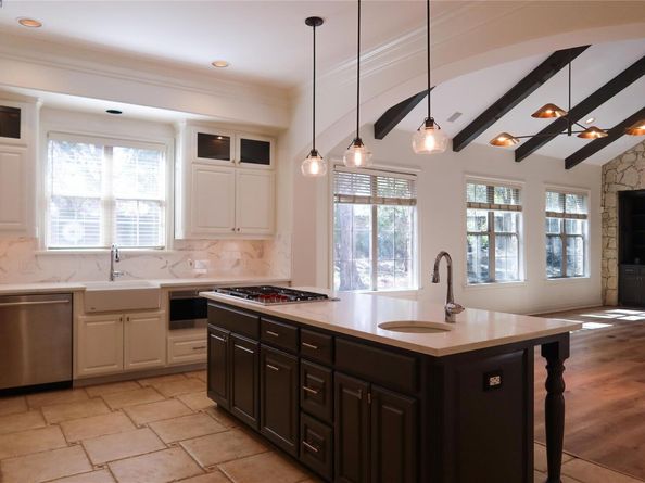 7228 Oak Shores DR, Austin TX 78730