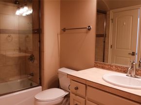7228 Oak Shores DR, Austin TX 78730