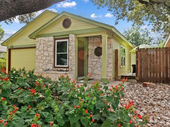 5943 Kevin Kelly PL