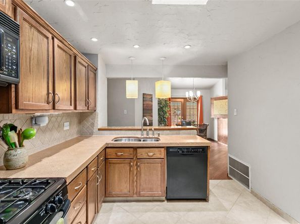 5943 Kevin Kelly PL, Austin TX 78727