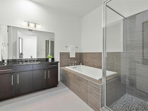 1101 Ivean Pearson RD D204, Lago Vista TX 78645