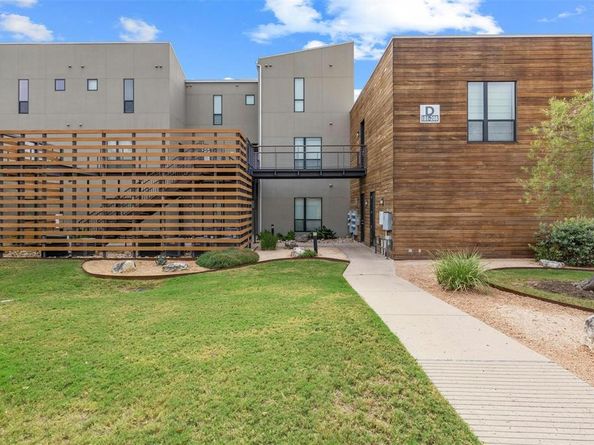 1101 Ivean Pearson RD D204, Lago Vista TX 78645