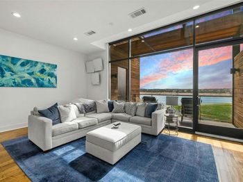 1101 Ivean Pearson RD