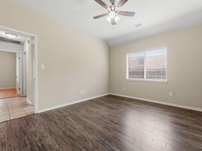 406 Bellaire Oaks DR, Pflugerville TX 78660