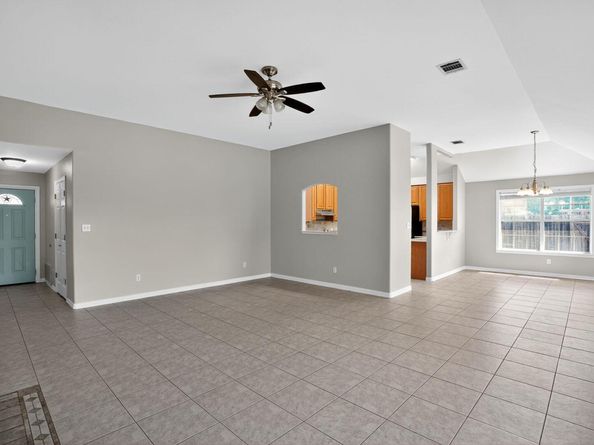 1619 Shady Hillside PASS, Round Rock TX 78665