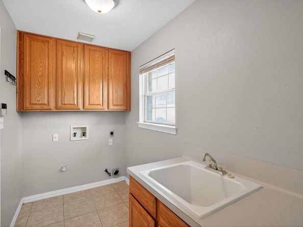 1619 Shady Hillside PASS, Round Rock TX 78665